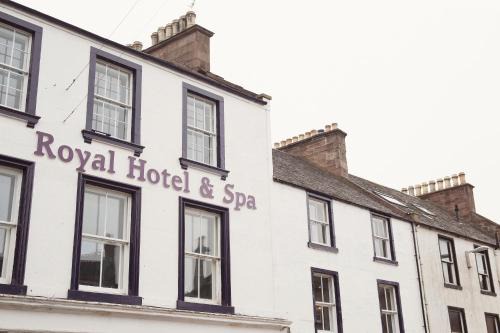 Forfar Hotel | Oceanfront Royal Hotel with Pool and Spa Amenities
