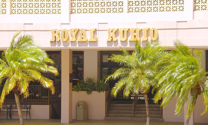 Waikiki Condo | Experience Oceanfront Comfort at Royal Kuhio Hotel