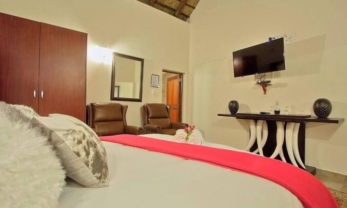 Marloth Park Apartment | Royal Marlothi Kruger Safari Lodge and Spa Family Room