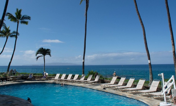 Kihei Condo | Royal Mauian: 2-Bedroom Garden View with Top Amenities