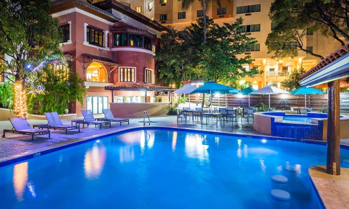F.w.i Hotel | Elegant Royal Oasis: 4-Star Retreat with Spa & Pool