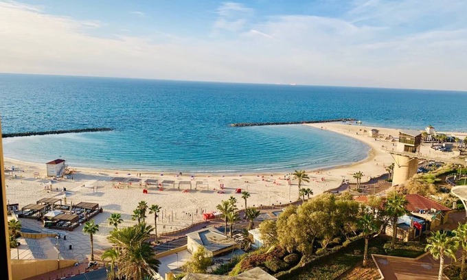 Netanya Apartment | Oceanfront Escape at Royal on the Sea with Breakfast Included