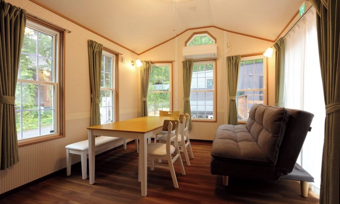 Hokujo RV Rental | Royal One trailer house for rent Room only n/Kitaazumi-gun Nagano