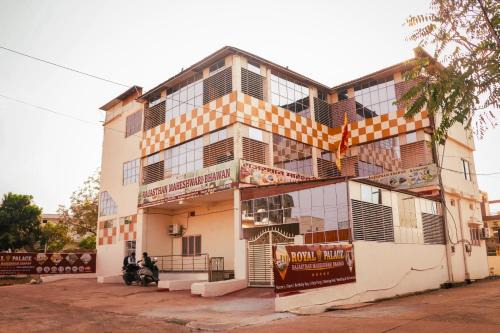 Katni House | Discover Royal Palace: Family-Friendly Rajasthan Retreat