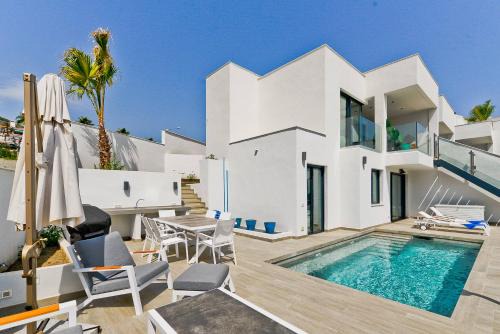 Chimenea Villa | Oceanfront Bliss at Royal Palm 36 with Pool Access