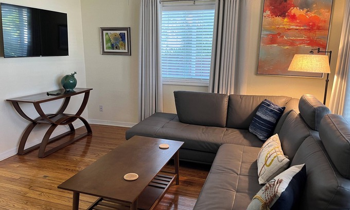 Altamont Manor Apartment | Royal Palm Apt: Renovated 1BR Oasis with Oceanfront Views