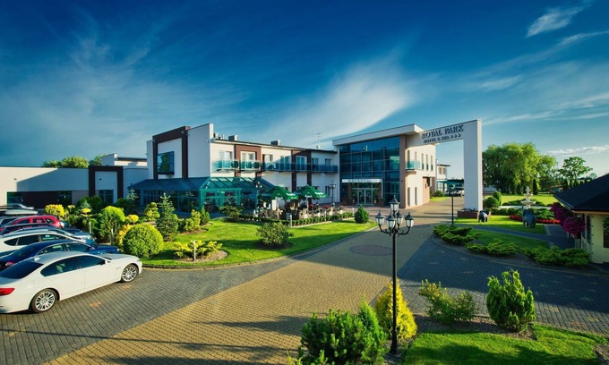 Mielno Hotel | Relax at Royal Park Hotel and Spa with Pool & Hot Tub