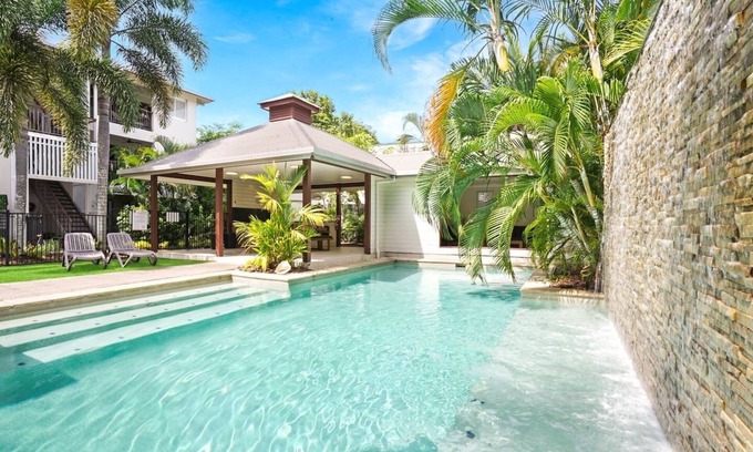 Cairns North Apartment | Discover Royal Pavillions: Your Urban Family Escape