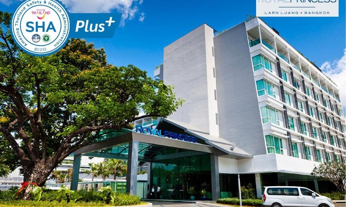 Pom Prap Sattru Phai Hotel | Elegant Stay at Royal Princess Larn Luang - SHA Extra Plus