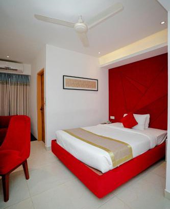 Rajshahi Hotel | Elegant Royal Raj Hotel: 4-Star Stay with Pool & Breakfast