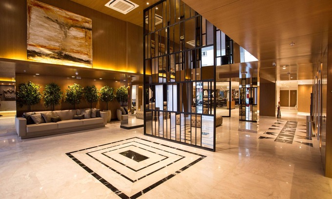 Catete Hotel | Elegant Royal Regency Palace Hotel with Pool & Spa Amenities