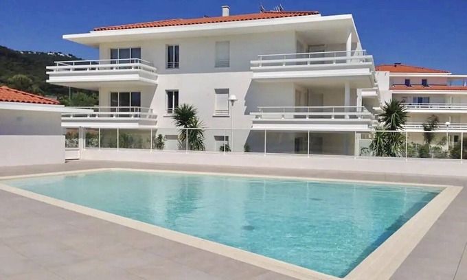 Carqueiranne Apartment | Relax at Royal Rivage Appt T2 with Pool, Steps from the Sea
