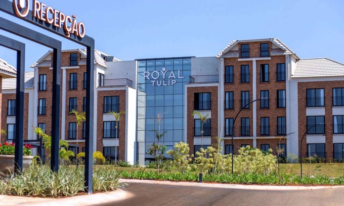 Holambra Hotel | Discover Royal Tulip Holambra: Family-Friendly Retreat