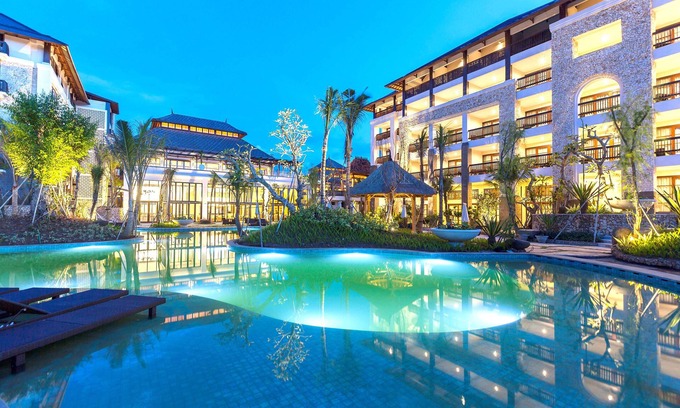 Bukit Hotel | Relax at Royal Tulip Springhill Resort Jimbaran - 4 Star Stay
