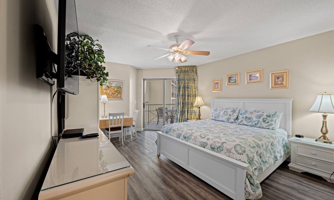 Arcadian Shores Apartment | Oceanview Studio at Royale Palms: Pool, Beach & Spa Access