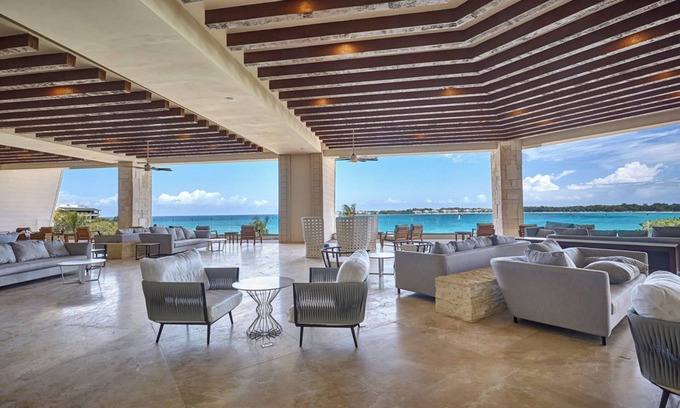 Orange Bay Resort | Discover Hideaway at Royalton Negril - Adults Only Oasis