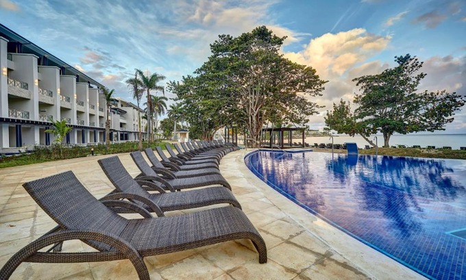 Orange Bay Resort | Experience Royalton Negril: All-Inclusive 5-Star Retreat