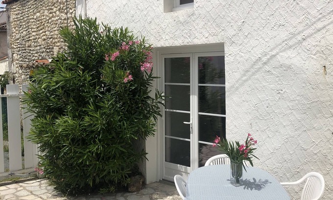 Royan House | Royan - Inviting T3 Maisonette with Ocean View Terrace