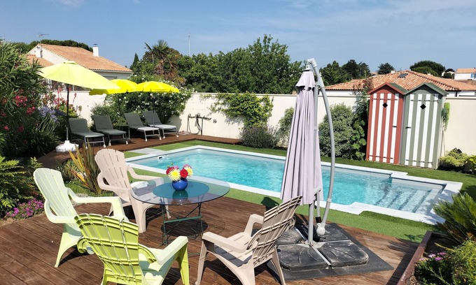 Vaux-sur-Mer Villa | Elegant Villa in Royan with Pool, Perfect for 9 Guests