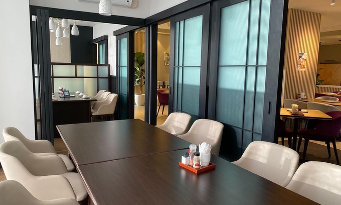 Le Chan Apartment | Experience Roygent Parks Hai Phong: Top-Rated Hotel with Spa