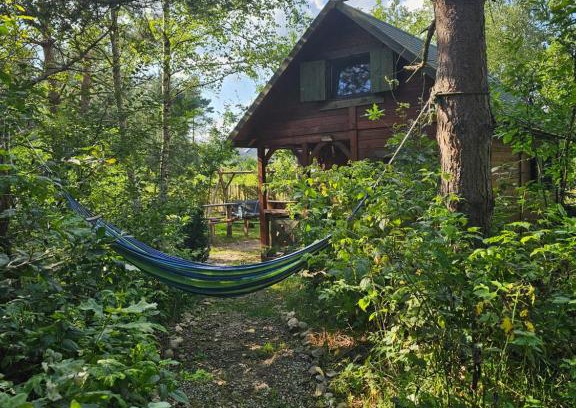 Zwierzyniec Apartment | Guest Rated 10/10: Roztoczański Domek for Families & Pets