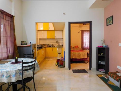 Agara Apartment | Comfortable RRM Stays - Family-Friendly with Breakfast Included