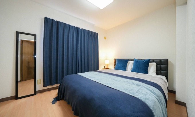 Shinhidaka Apartment | Explore Riverside Mansion Room 206 with Breakfast & Parking