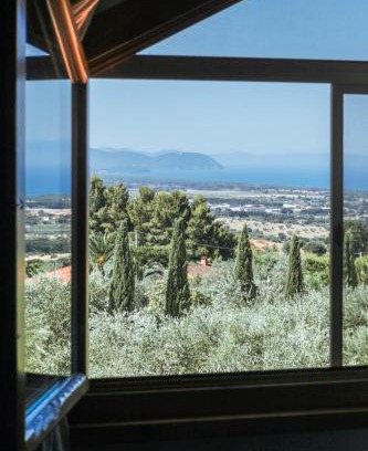San Vincenzo Hotel | Exceptional RTA Costa Etrusca: Oceanfront Family Retreat
