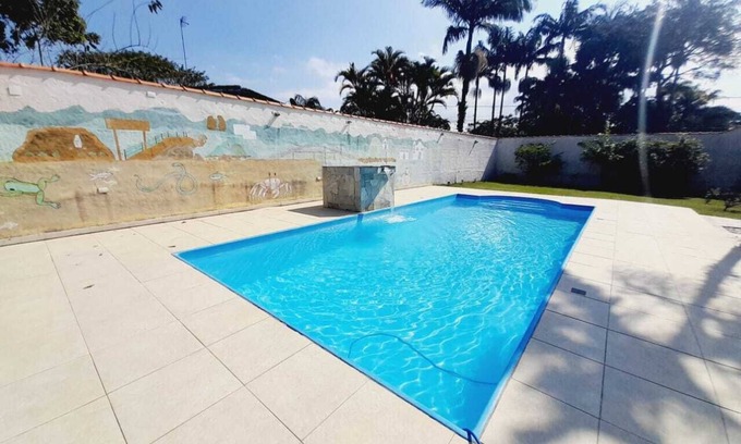 Itanhaem Hotel | Discover Rua Célso Aíres da Cunha with Pool & Family Amenities
