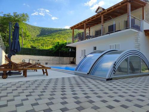 Primorski Dolac Villa | Discover Rual Villa Silencio: 10/10 Oceanfront Retreat