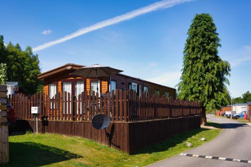 Aviemore Resort | Discover Ruapehu Lodge: Family-Friendly with Great Amenities