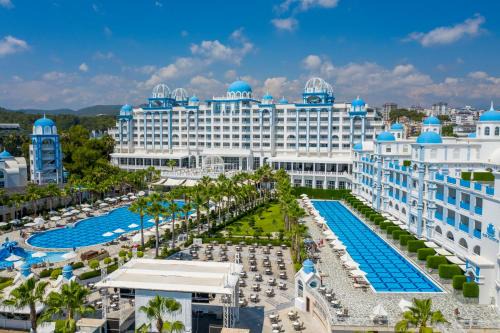 Avsallar Hotel | Rubi Platinum Spa Resort & Suites: Oceanfront Bliss Awaits