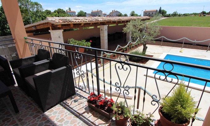 Bale Apartment | RUBIL One-Bedroom Apartment - Guest Rated 10/10 Stay!