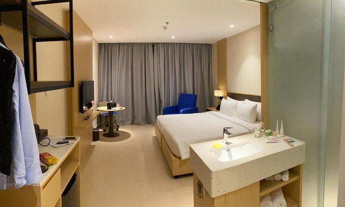 Cam Ranh Apartment | Discover Ruby Arena Cam Ranh with Pool & Family Amenities