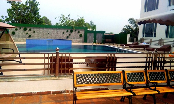 Bharatpur Hotel | Relax at Rubystone Shiv Vilas Palace with Great Amenities
