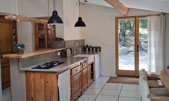 Sauteyrargues House | Rucher de la Lauzière - a gite at the end of the world in the Pic Saint Loup region