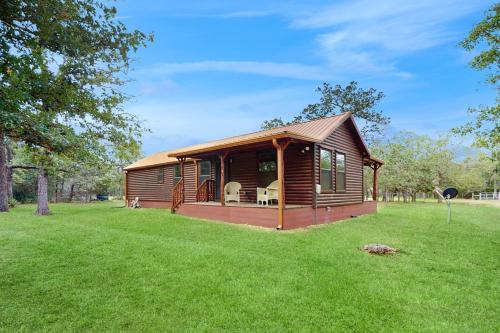 Ledbetter House | Family-Friendly Stay at Rudolph - Reindeer Ranch Retreat