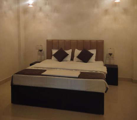 Varanasi Bed & Breakfast | Rudraksh Paradise