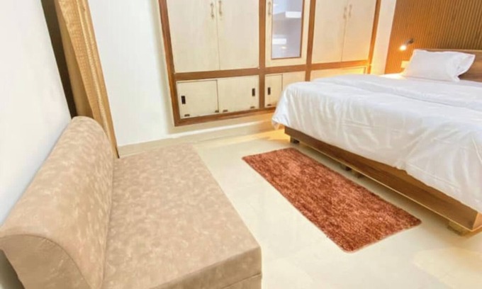 Varanasi Apartment | Rudraksha Inn Group Booking -{10+3}people