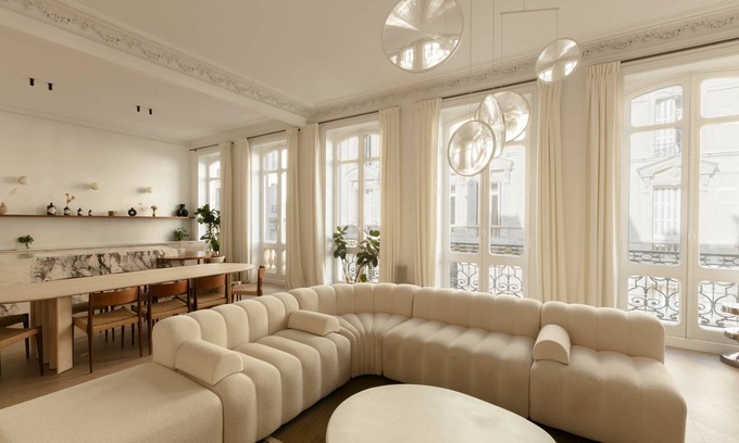 9th Arrondissement Apartment | Rue d'Aumale by onefinestay