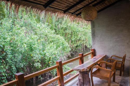 Ban Pa Yang Resort | Relax at Ruean Thai Nai Bang by PANSAK Resort: Family-Friendly Stay