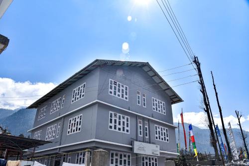 Lachung Hotel | Discover Rufina Lachung Deezong: Family-Friendly Retreat