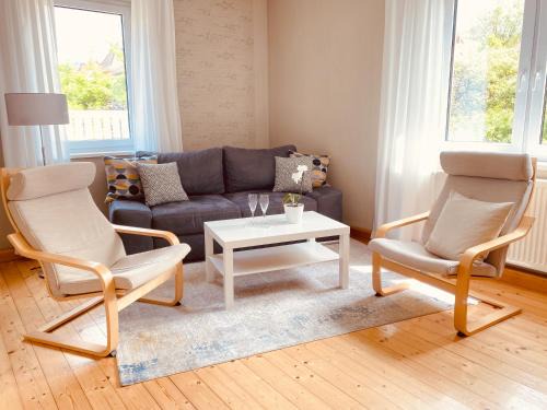 Meiningen Apartment | Modern Hotel Near Altstadt with Pool & Ocean Views