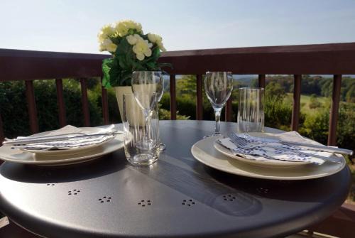 Modautal Apartment | Serene Vacation Apartment with Scenic Views for Families