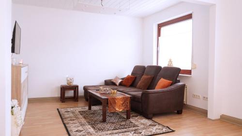 Kreyenbruck Apartment | Romantic Getaway with Unique Charm, Pet & Child Friendly
