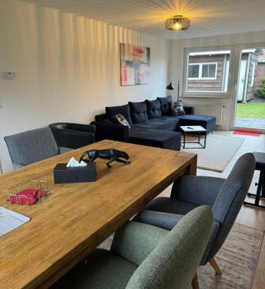 Nethen Apartment | Serene Nethen Retreat Near Beach Club - Family & Pet Friendly
