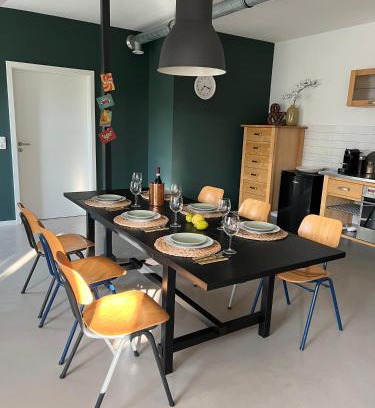 Kurnach Apartment | Relaxing 2-Bedroom Apartment with Pet-Friendly Amenities