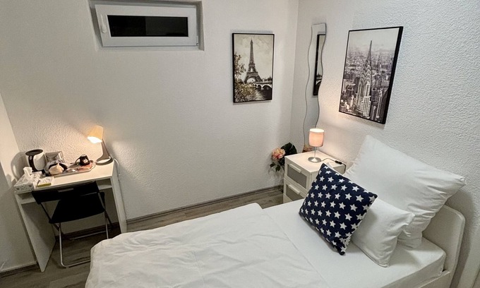 Langenfeld Apartment | Cozy Single Room in Prime Location with Family-Friendly Amenities