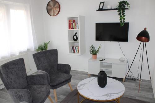 Bockingen Apartment | Stylish 4-Room Apartment with Family-Friendly Amenities