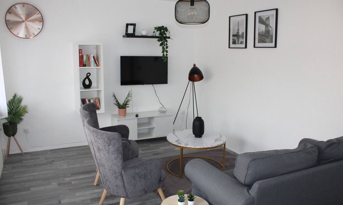 Bockingen Apartment | Tranquil & Stylish 4-Room Apartment with Family Amenities